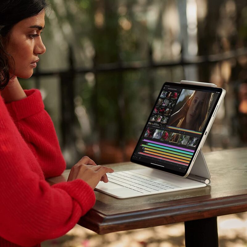 2021 Apple iPad Pro with Apple M1 chip (12.9-inch, Wi-Fi, 512GB, 5th Generation) – Space Gray - Image 4